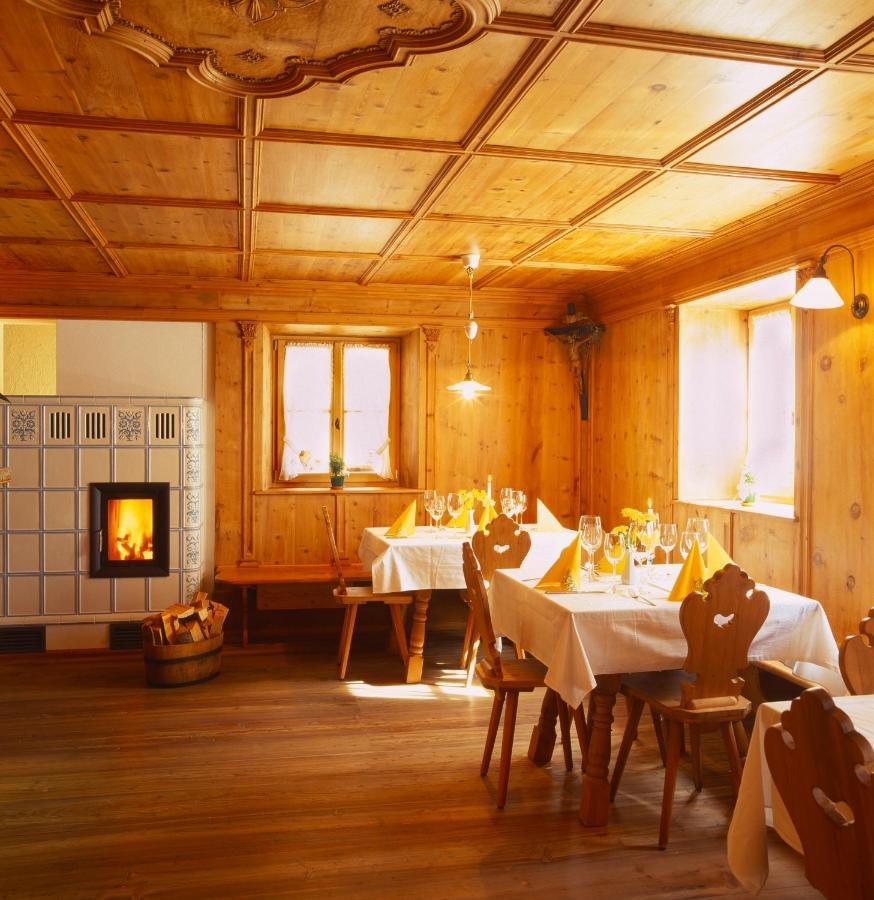 Gasthof Weisses Kreuz Naturns Luaran gambar